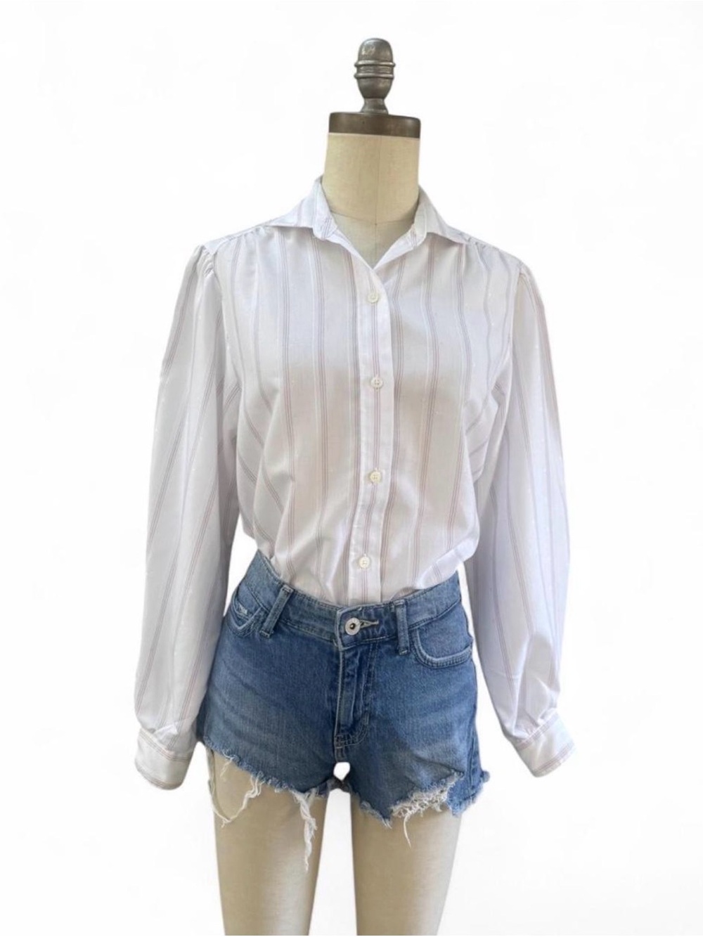 Vintage 80’s pleated shoulder puff sleeve white button up dainty pink stripes M